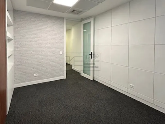 Imagem 9: Sala comercial para alugar no bairro Centro - Curitiba/PR