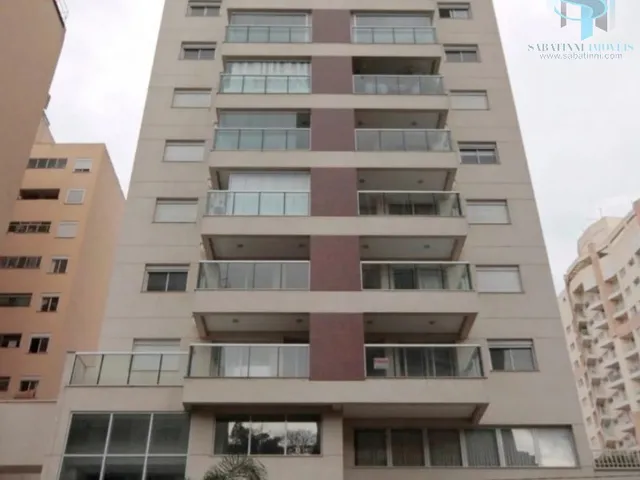 Imagem: O apartamento possui 1 Dormitório, 1 Banheiro, 1 Vaga na