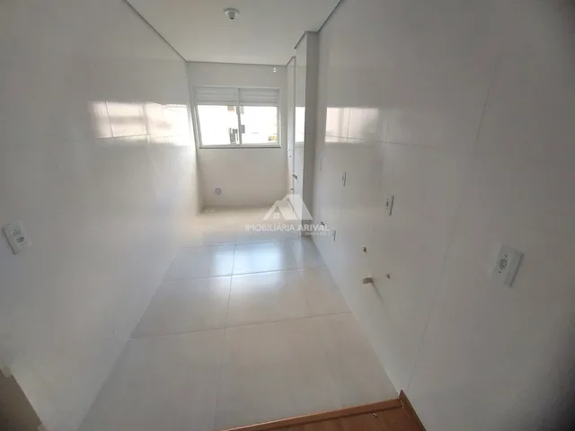 Imagem 2: APARTAMENTO NOVO COM SACADA PARA ÁREA VERDE