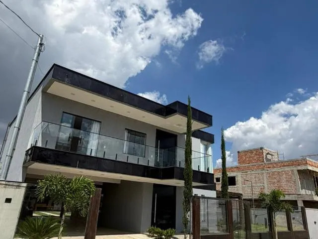 Imagem: CASA DE LUXO À VENDA EM CONTAGEM/MG, Área
