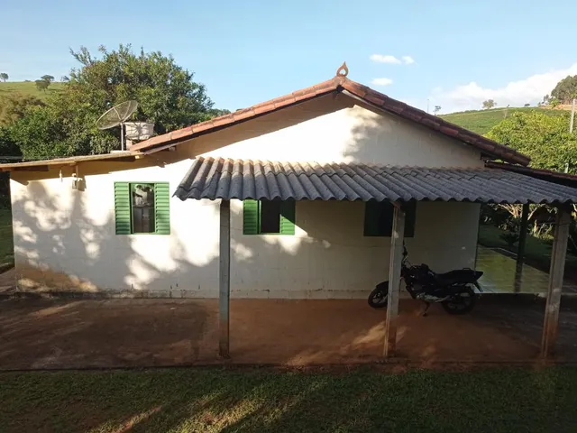 Imagem: Vendo chácara em Crucilândia/MG - com