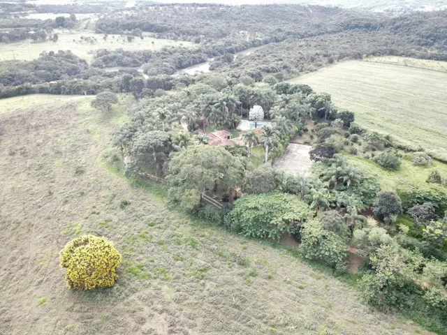 Imagem 3: FAZENDA DE ALTO PADRÃO À VENDA - CARMO DO CAJURU (MG) 120 hectares de área total