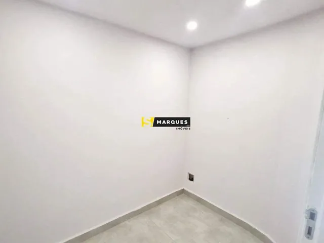 Imagem 9: Sala Comercial 70m² na Anita Garibaldi - Alto Fluxo e Vitrine para seu Negócio