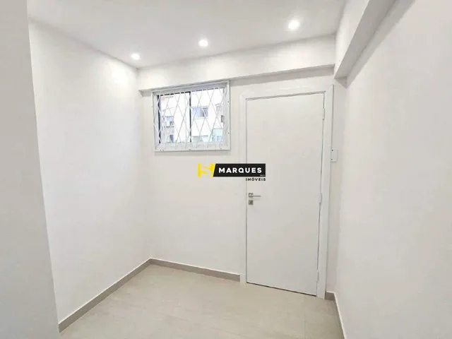 Imagem 6: Sala Comercial 70m² na Anita Garibaldi - Alto Fluxo e Vitrine para seu Negócio
