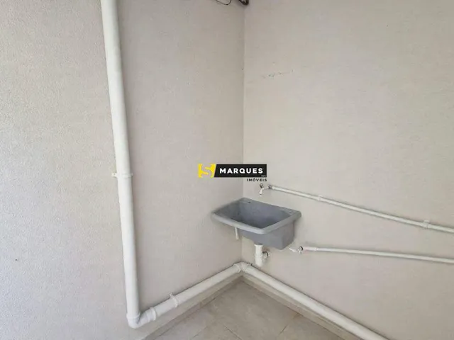Imagem 10: Sala Comercial 70m² na Anita Garibaldi - Alto Fluxo e Vitrine para seu Negócio