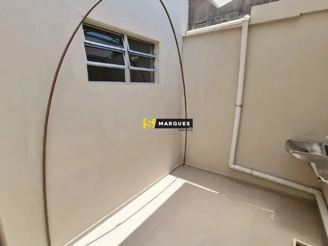 Imagem 7: Sala Comercial 70m² na Anita Garibaldi - Alto Fluxo e Vitrine para seu Negócio