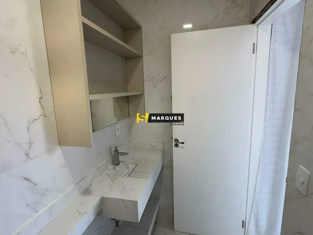 Imagem 3: Oportunidade no Itaum: Amplo de 152m², 3 Dorms (1 Suíte), Semimobiliado