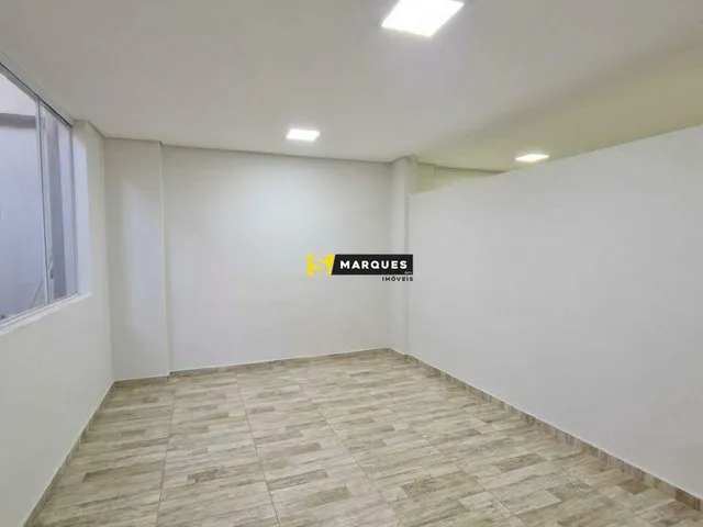 Imagem 3: Sala para aluguel com 152 m², 6 vagas e 1 banheiro no Itaum, Joinville