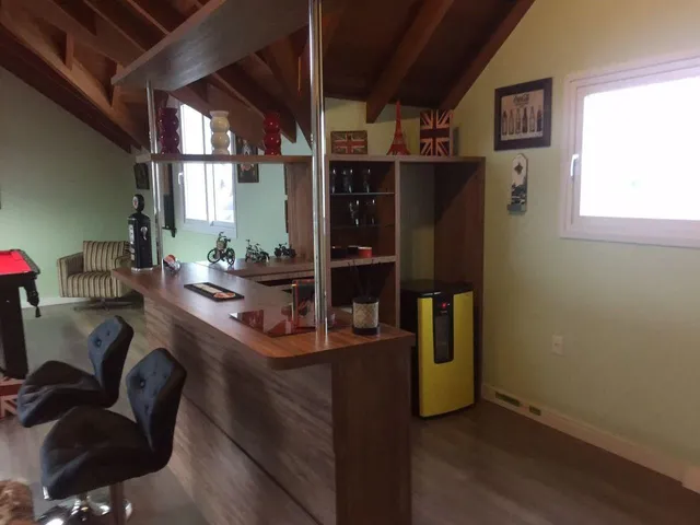 Imagem 5: MAGNIFICA RESIDÊNCIA COM 03 SUÍTES AMPLAS, Uma delas com Um Espaçoso Closet, E Duas