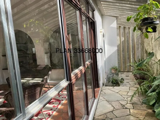 Imagem 8: Casa com 546 m², 3 andares, 6 dormitórios, 2 suites, 3 salas, cozinha, área de