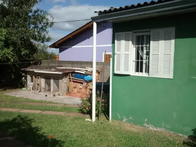 Imagem 2: PORTO ALEGRE Casa com 3 dormitórios
