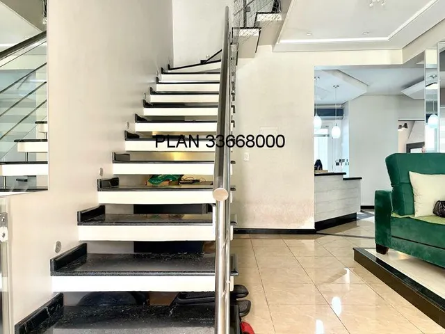 Imagem 2: 03 dormitórios, sendo uma suíte master com banheira de hidromassagem, uma suíte