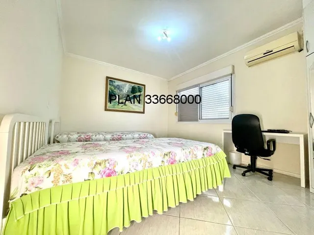 Imagem 8: 03 dormitórios, sendo uma suíte, sacada, estar íntimo no 2º pavimento, sala de estar