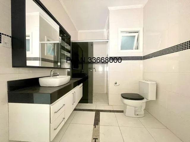 Imagem 10: Casa com pátio Casa com 3 dormitórios