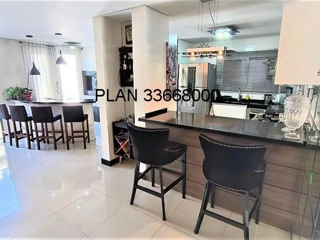 Imagem 5: Casa com piscina na Avenida Ecoville