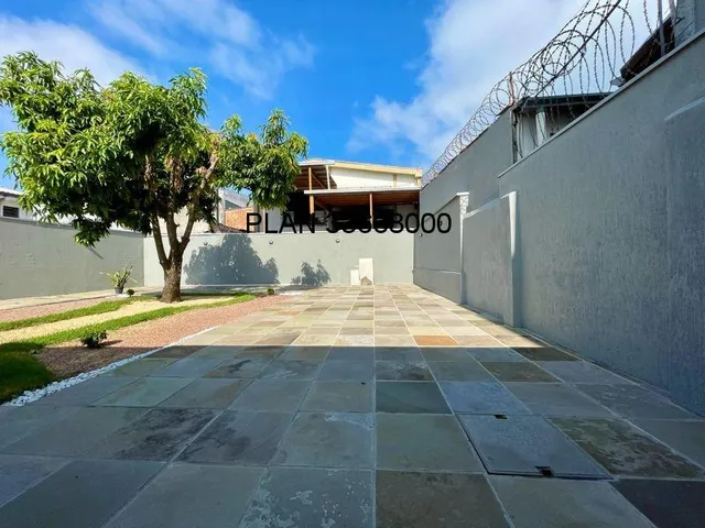 Imagem 7: CASA TÉRREA COM PÁTIO AMPLO