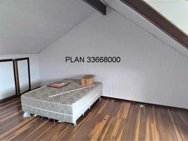 Imagem 3: Casa em terreno amplo no Condomínio Iguaçu