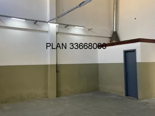 Imagem 13: Oportunidade Imperdível: Galpão Comercial à Venda em Porto Alegre-RS, Bairro Passo da
