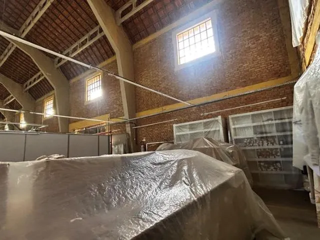 Imagem 6: Galpão Comercial para Locação em Itamarati, Petrópolis-RJ: 8 Salas, 4 Banheiros, 5