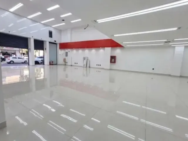 Imagem 3: Loja Comercial para Locação no Centro de Petrópolis-RJ: 2 Salas, 4 Banheiros, 380m²