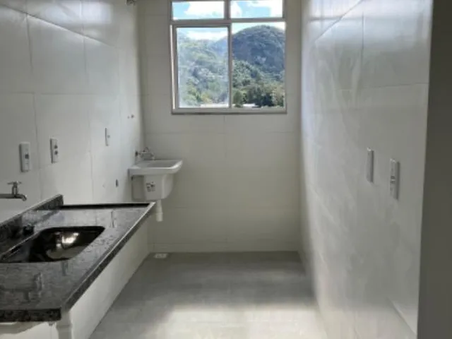 Imagem 14: Apartamento à venda em Petrópolis-RJ, bairro Duarte Silveira: 2 quartos, 1 suíte, 2