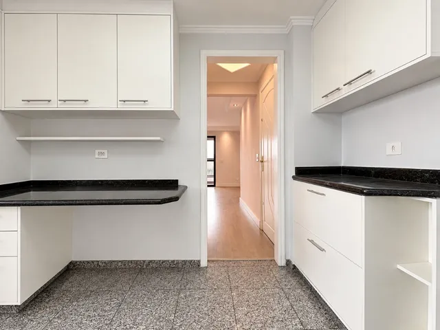 Imagem 13: Apartamento para Venda em Tatuapé com 4 Quartos, Sendo 1 Suíte, 95M²