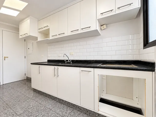 Imagem 5: Apartamento para Venda em Tatuapé com 4 Quartos, Sendo 1 Suíte, 95M²