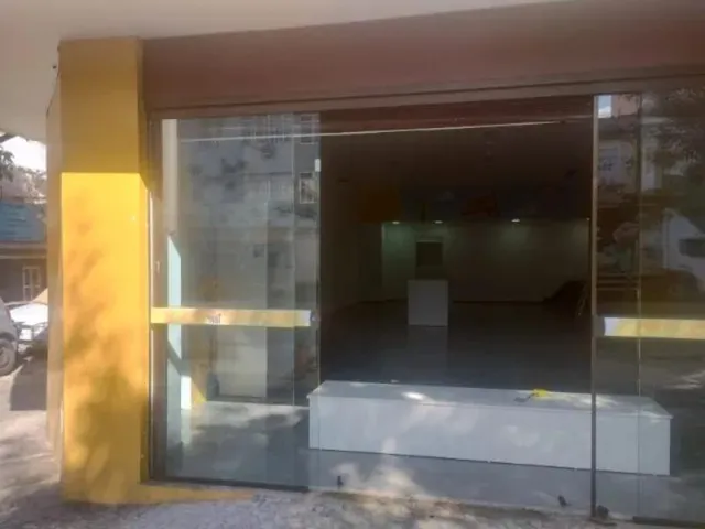 Imagem 4: Loja Comercial para Locação em Vila Isabel - Rio de Janeiro-RJ: 3 Salas, 1 Banheiro