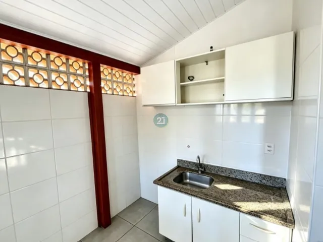 Imagem 15: Alugo casa semimobliada 01 quarto, 01 garagem, com quintal, próximo a praia do Campeche