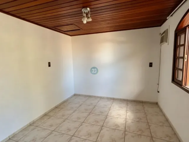 Imagem 8: Alugo casa semimobliada 01 quarto, 01 garagem, com quintal, próximo a praia do Campeche