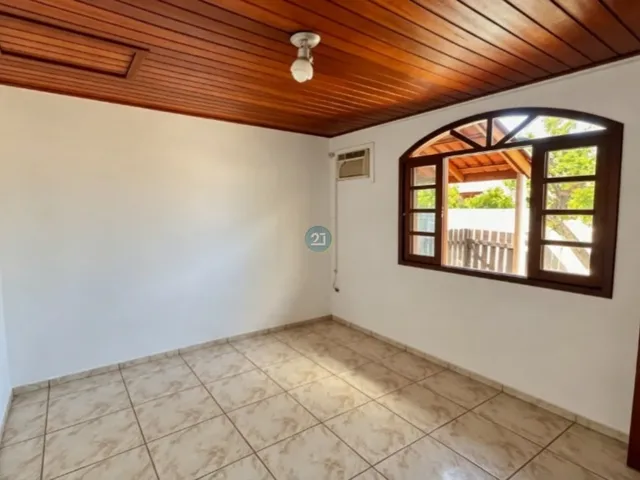 Imagem 11: Alugo casa semimobliada 01 quarto, 01 garagem, com quintal, próximo a praia do Campeche