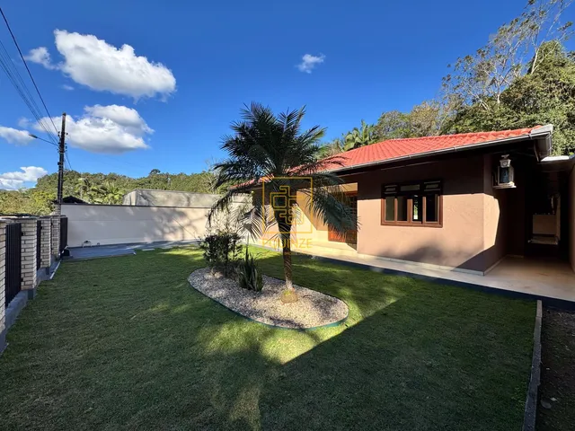 Imagem: Casa com Spa e Área de Festas no Bairro