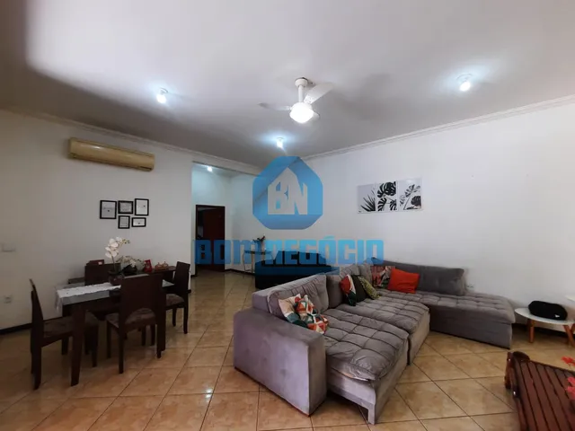 Imagem 4: Casa à venda em Lote Inteiro, Bairro Elvamar, GOVERNADOR VALADARES - MG