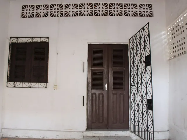 Imagem 2: CA1171) Excelente Casa residencial, 2 qtos, 180m², no Jardim América