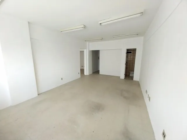 Imagem 3: SA2373) Sala Comercial medindo 34m² localizada na Aldeota
