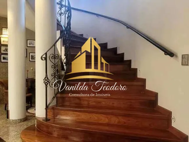 Imagem 9: Espetacular Casa Alto Padrão Triplex à venda em Curitiba, São Lourenço, com 4
