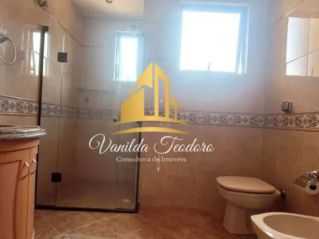 Imagem 11: Espetacular Casa Alto Padrão Triplex à venda em Curitiba, São Lourenço, com 4