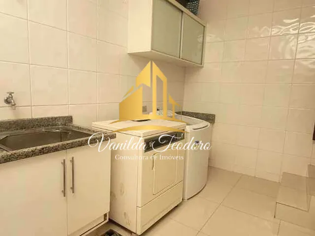 Imagem 6: Espetacular Casa Alto Padrão Triplex à venda em Curitiba, São Lourenço, com 4