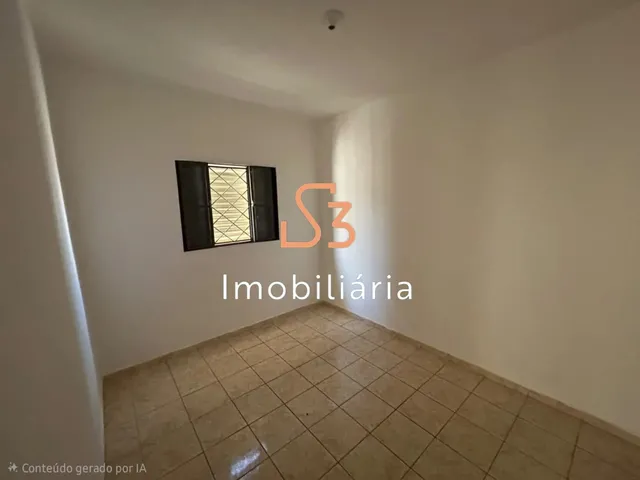 Imagem 4: Casa para locação no Jardim das Palmeiras, Uberlândia-MG: 3 quartos, sala, banheiro