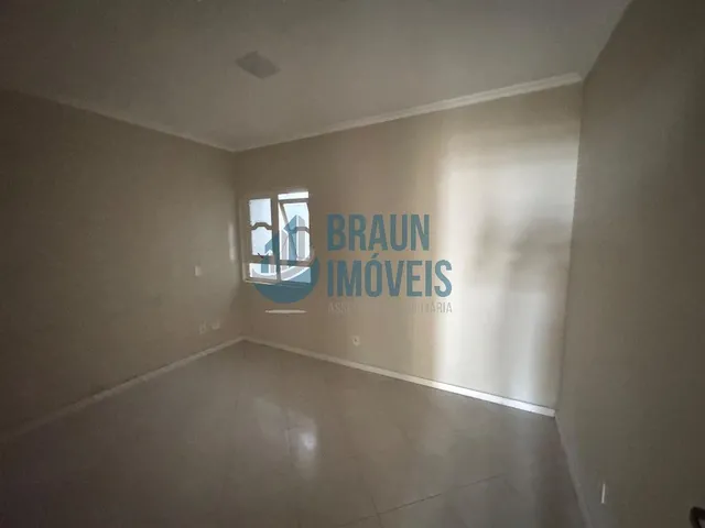Imagem 2: Belissima casa com 3 dormitórios sendo 2 suites de esquina no Vale Do Sol em