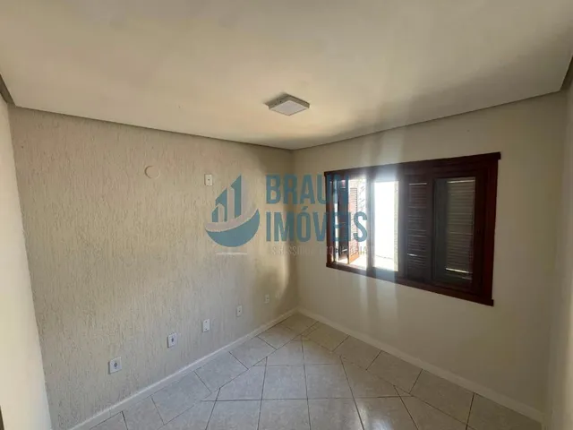 Imagem 7: Casa 03 dormitórios com pátio no Bairro Parque Da Matriz em Cachoeirinha proximo a