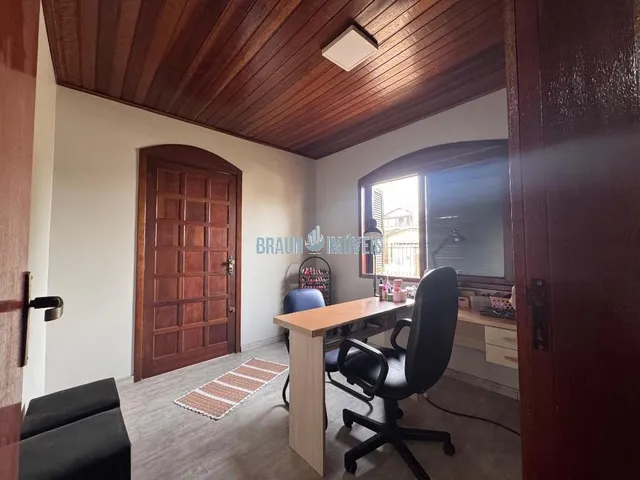 Imagem 8: Casa 3 dormitórios em Cachoeirinha com Próximo a AV principal com piscina