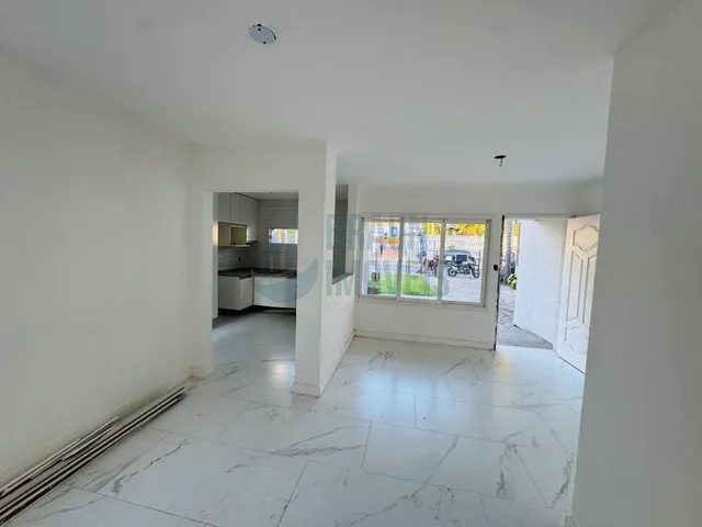 Imagem 5: Casa com 200 M² em excelente localização em Cachoeirinha Próximo a Vários