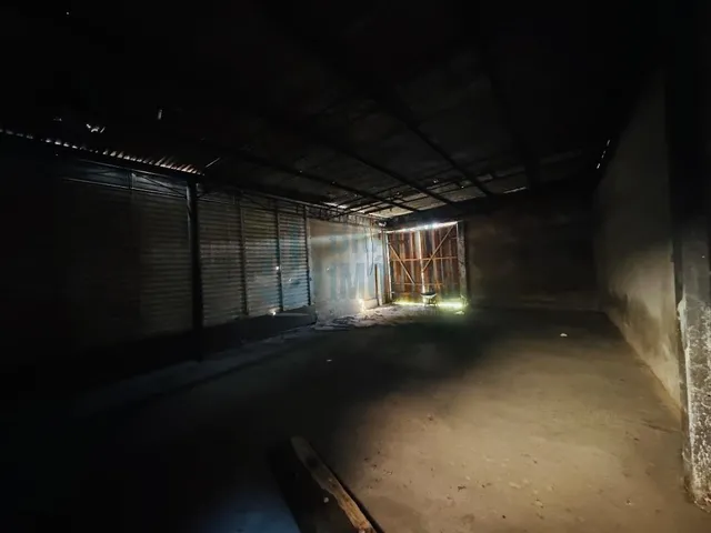 Imagem 2: Casa de esquina 02 dormitórios na Morada Do Vale I com sala comercial e pequeno