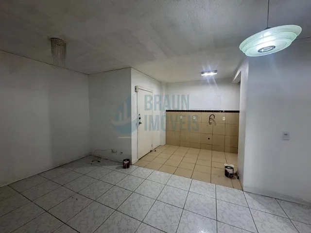 Imagem 4: Apartamento 2 Dormitórios Térreo SEM BOX em excelente localização proximo ao Shopping