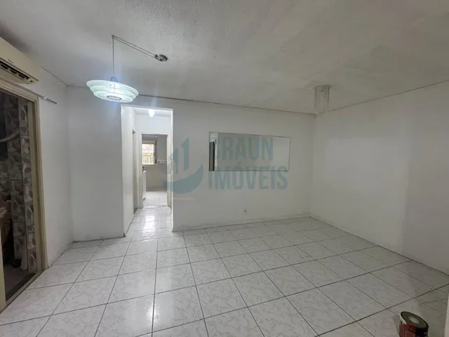 Imagem 3: Apartamento 2 Dormitórios Térreo SEM BOX em excelente localização proximo ao Shopping