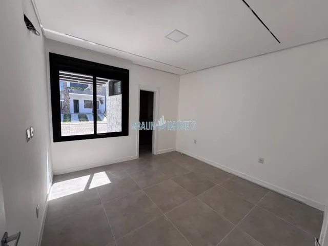 Imagem 6: Casa 3 dormitórios sendo 1 suite em Alto Padrão no Condomínio Vale Das Camélias em