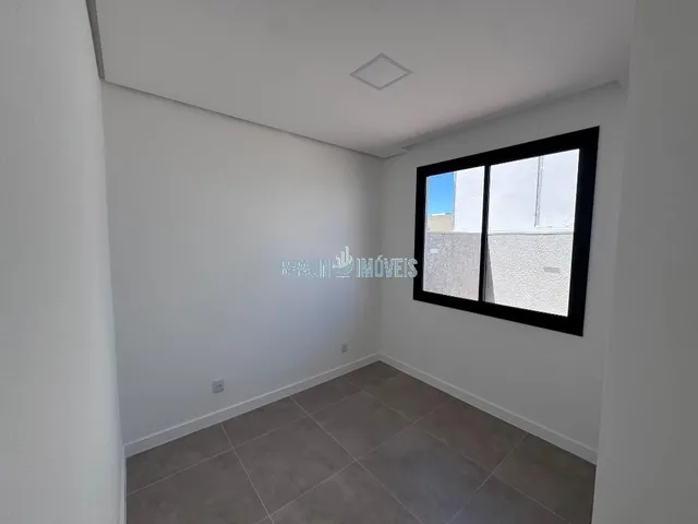 Imagem 2: Casa 3 dormitórios sendo 1 suite em Alto Padrão no Condomínio Vale Das Camélias em