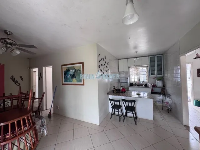 Imagem 4: Casa Mobiliada com 5 Quartos no Centrinho do Nova Tramandaí.. Casa com Amplo Patio e 5 Quartos
