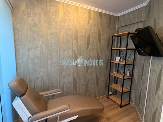 Imagem 7: Excelente Sala Comercial até 100% financiada de frente para a Avenida principal na